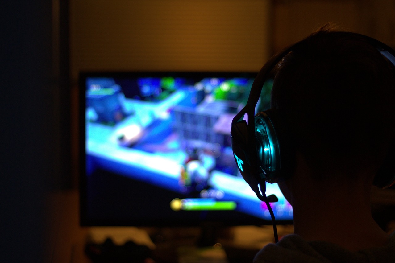 DOTA2比賽視頻，熱血競技的視覺盛宴