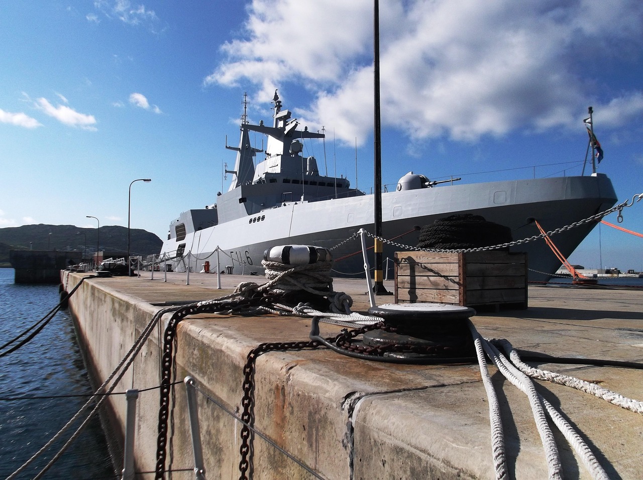 中國海軍最新服役軍艦，邁向藍水海軍的堅實步伐與強大力量