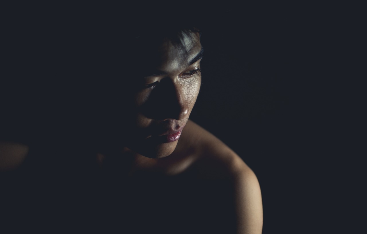 男士時尚發(fā)型潮流探索，新時代發(fā)型藝術風采